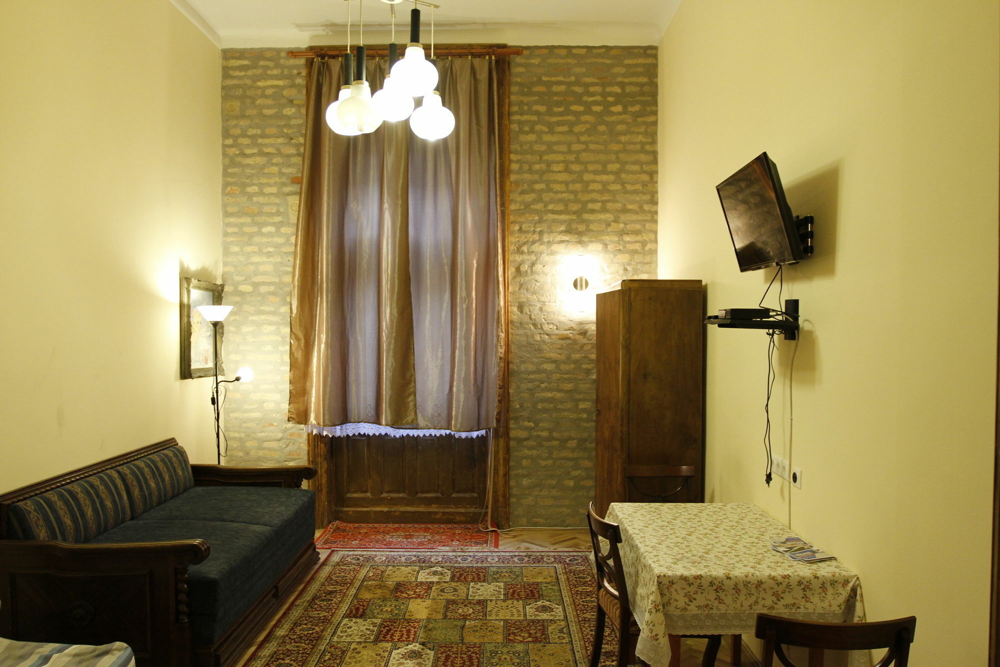 Ringavenue Apartments Boedapest Buitenkant foto